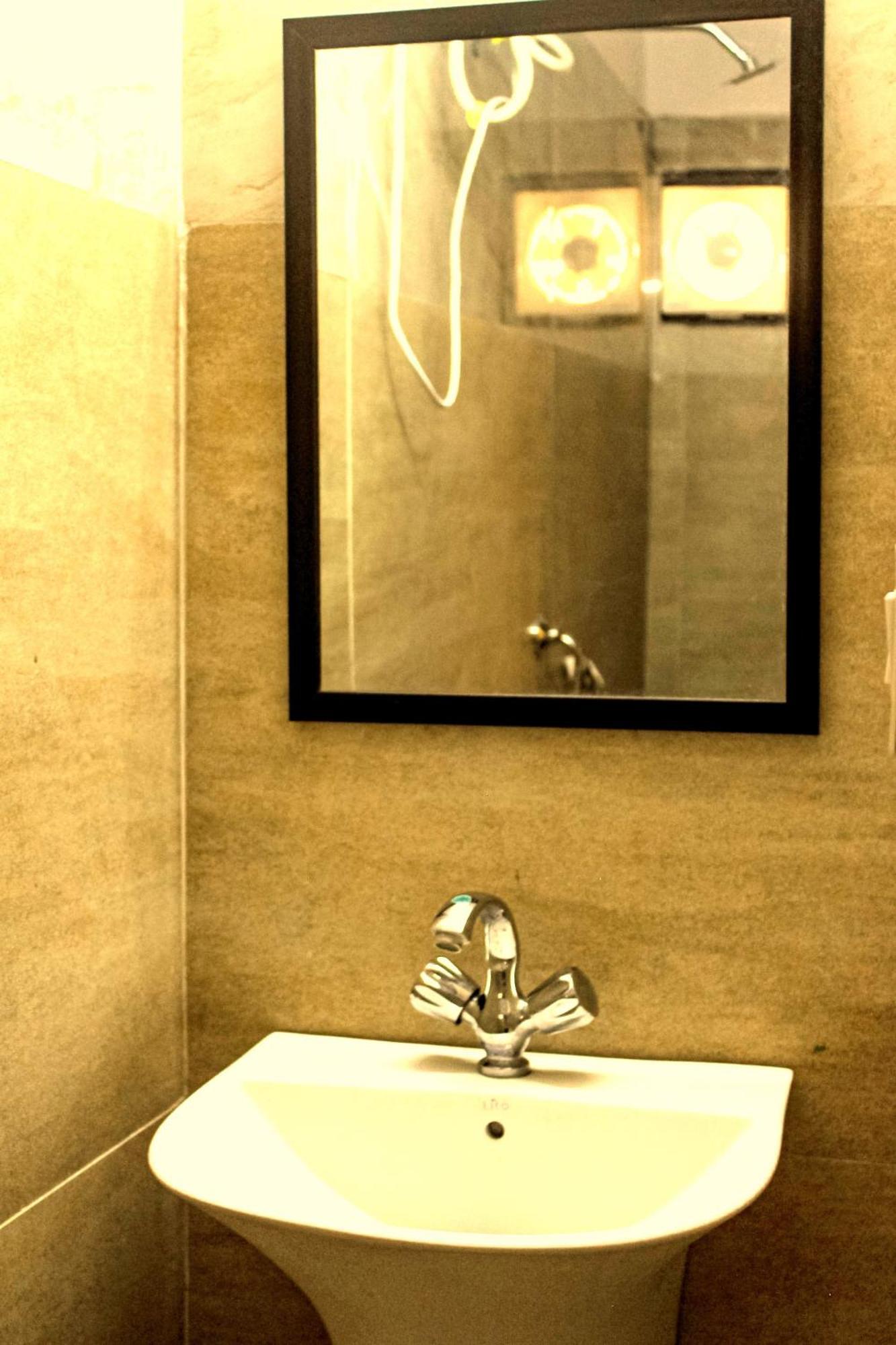 Tripli Udaipur Hotel Eksteriør billede