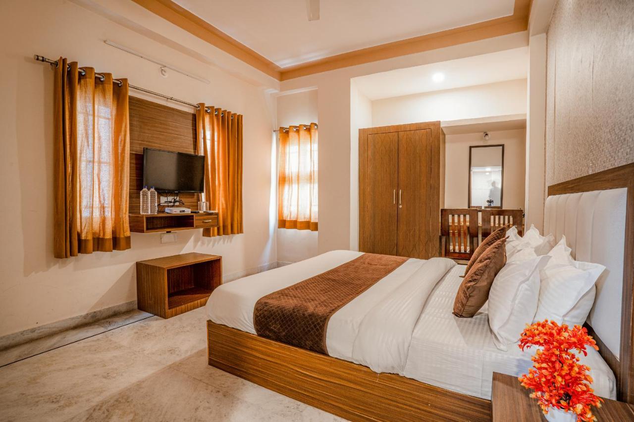 Tripli Udaipur Hotel Eksteriør billede