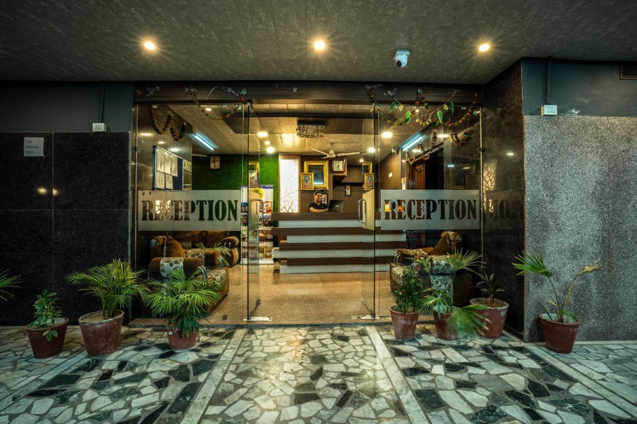 Tripli Udaipur Hotel Eksteriør billede