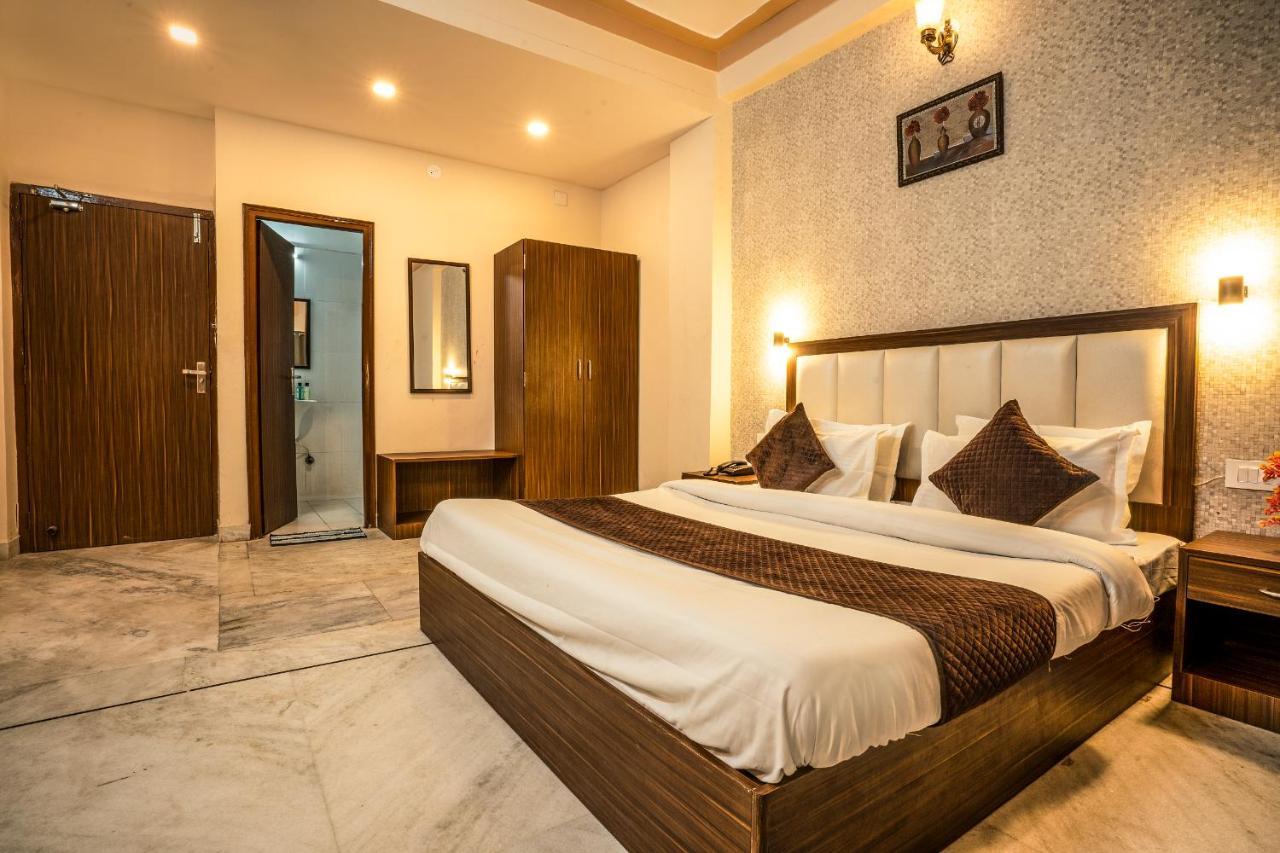 Tripli Udaipur Hotel Eksteriør billede