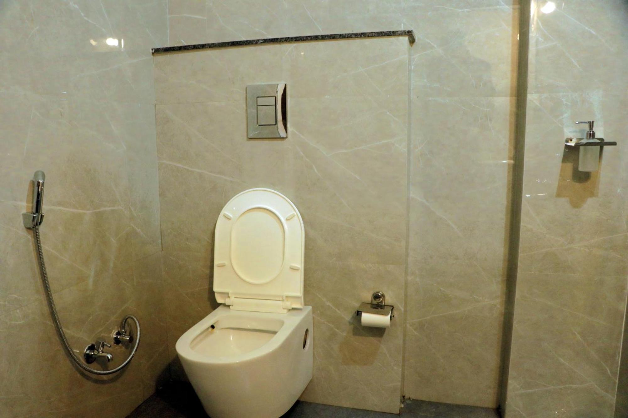 Tripli Udaipur Hotel Eksteriør billede