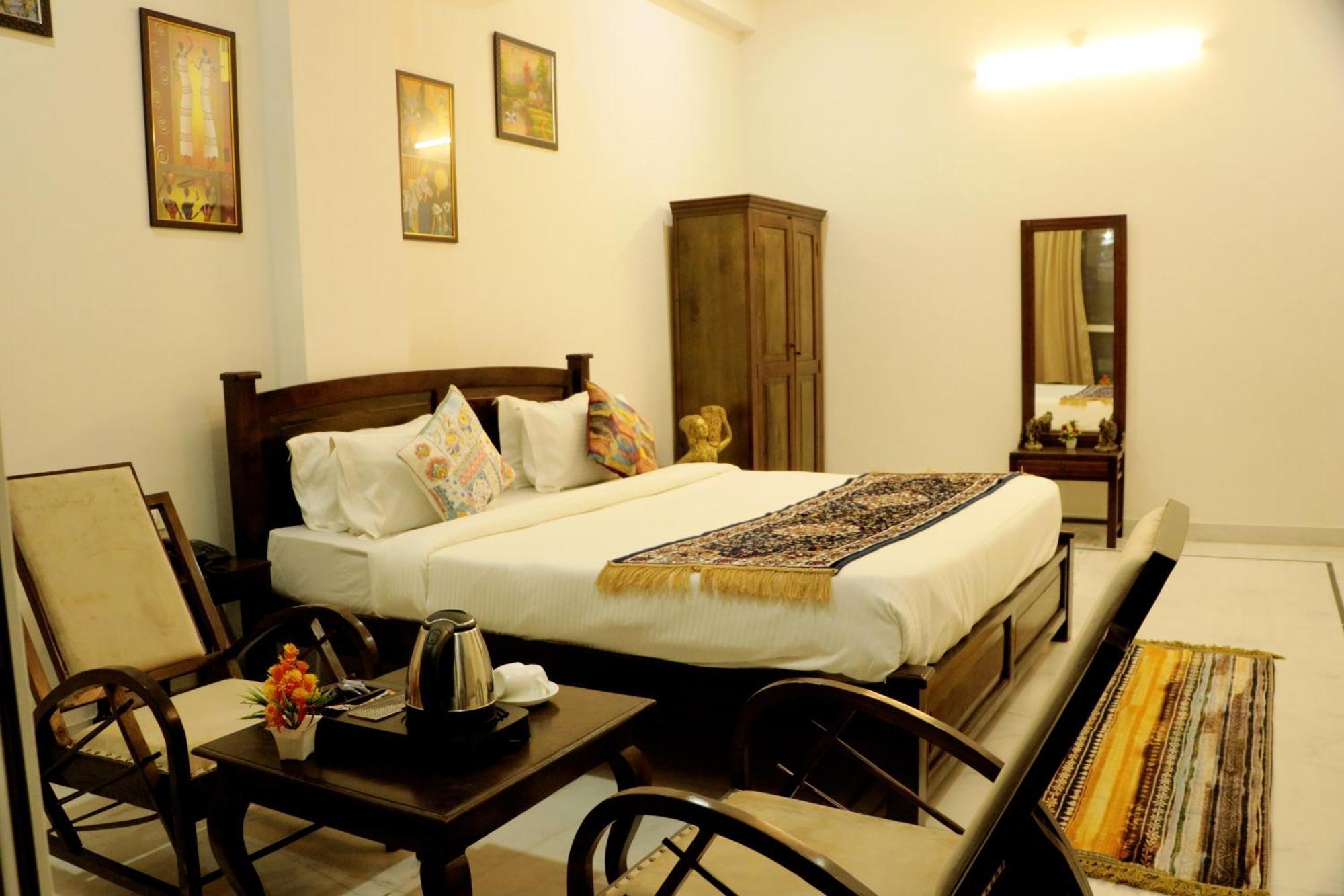 Tripli Udaipur Hotel Eksteriør billede