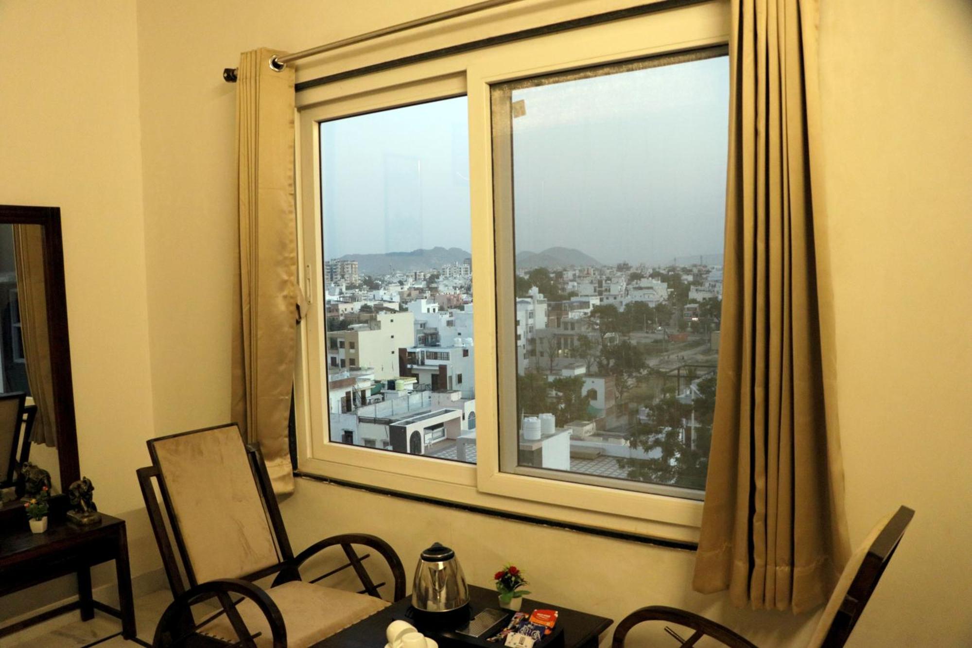 Tripli Udaipur Hotel Eksteriør billede